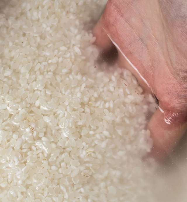 Рисовая вода для лица